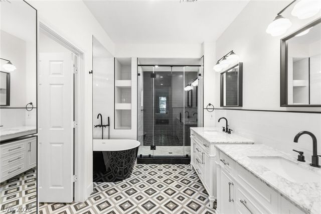 1920 Summer Palm Place 103, Las Vegas, NV 89134