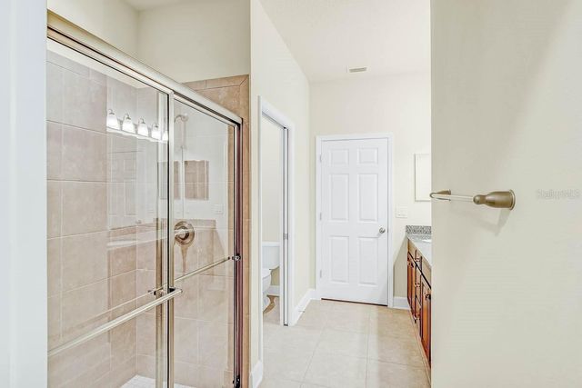 5816 VILLAGE CENTER DRIVE, Lithia, FL 33547