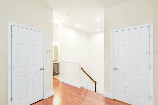 5816 VILLAGE CENTER DRIVE, Lithia, FL 33547