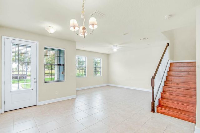 5816 VILLAGE CENTER DRIVE, Lithia, FL 33547