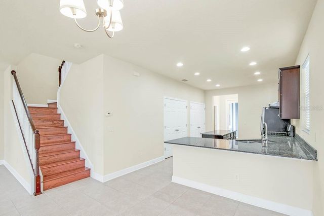 5816 VILLAGE CENTER DRIVE, Lithia, FL 33547