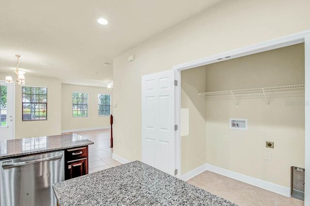 5816 VILLAGE CENTER DRIVE, Lithia, FL 33547