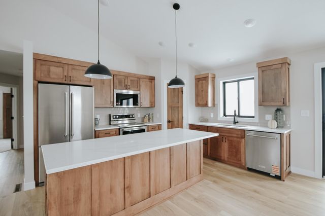 348 Highlands Avenue, Zumbrota, MN 55992