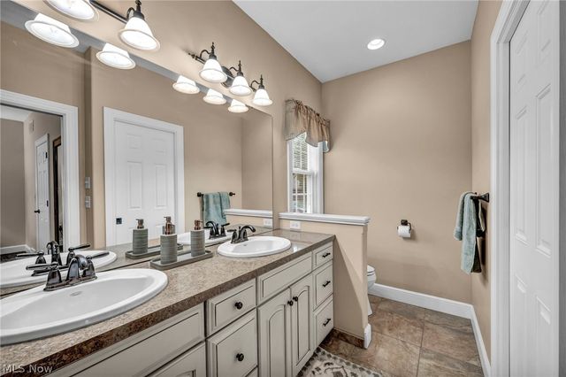 533 Terra Verde Avenue, Columbiana, OH 44408