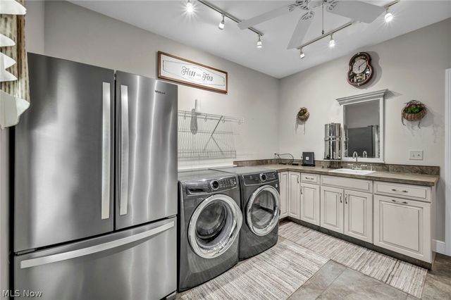 533 Terra Verde Avenue, Columbiana, OH 44408