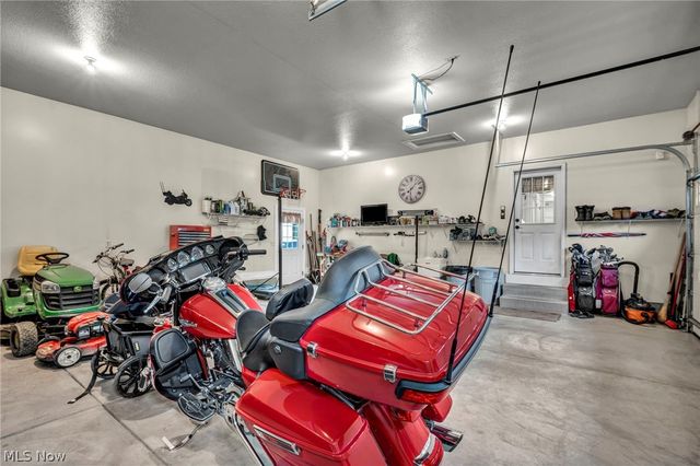 533 Terra Verde Avenue, Columbiana, OH 44408