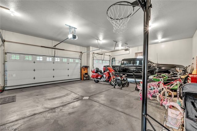 533 Terra Verde Avenue, Columbiana, OH 44408