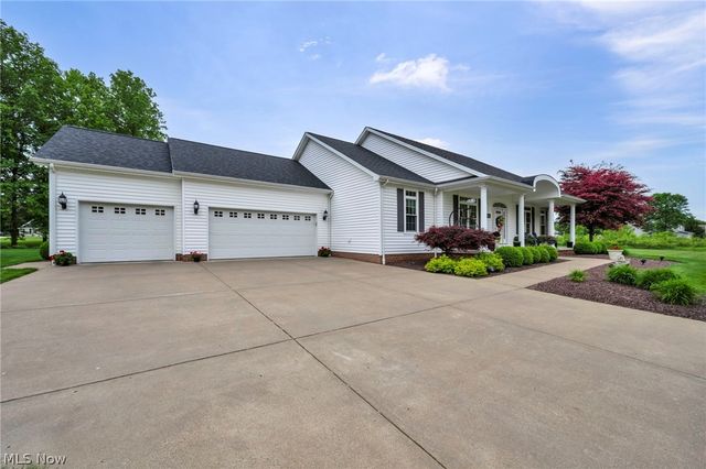533 Terra Verde Avenue, Columbiana, OH 44408