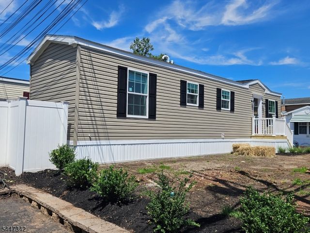 428 Kenbury Rd, Branchburg Twp., NJ 08876