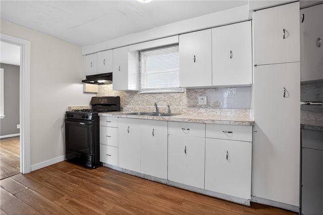 2025 Allison St, Mckeesport, PA 15132