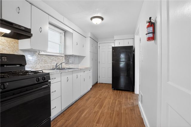 2025 Allison St, Mckeesport, PA 15132