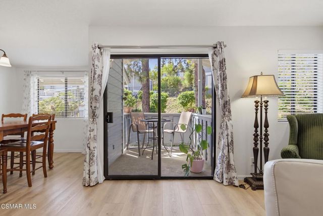 29105 E Thousand Oaks Boulevard E, Agoura Hills, CA 91301