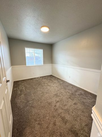 60 HAMPTON PL, Logan, UT 84341