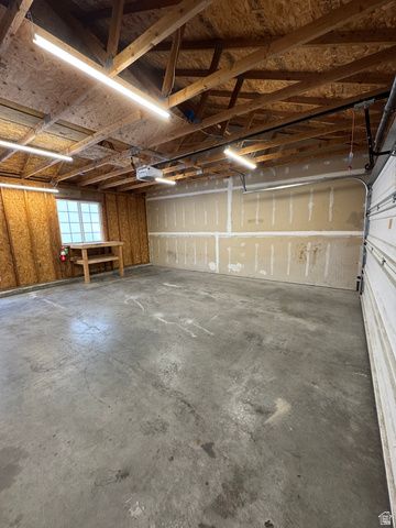 60 HAMPTON PL, Logan, UT 84341