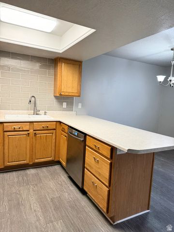 60 HAMPTON PL, Logan, UT 84341