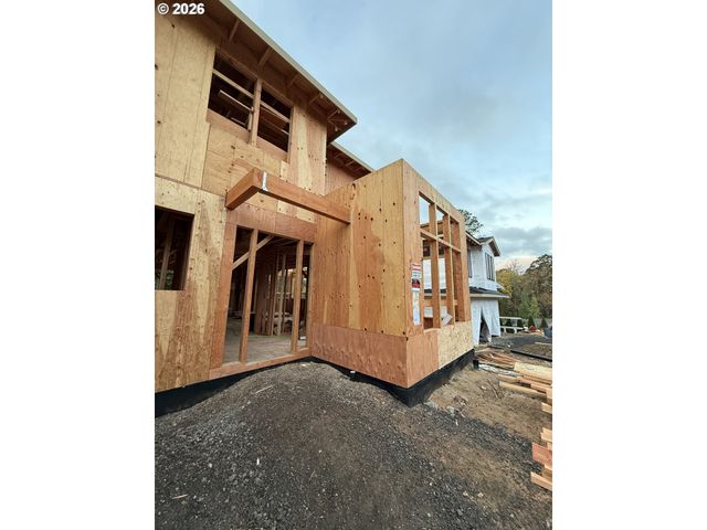 4974 Park Bluff, Lake Oswego, OR 97035