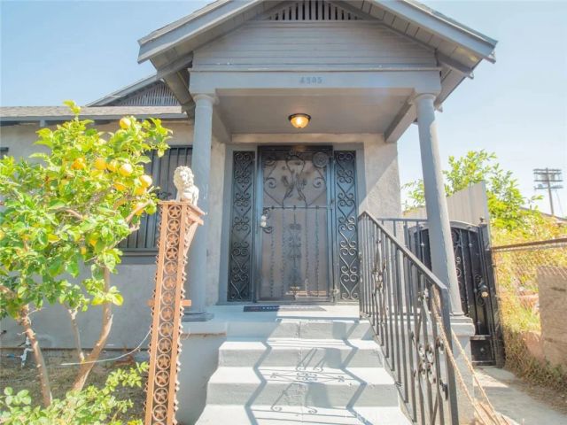 1805 W 35th Street, Los Angeles, CA 90018