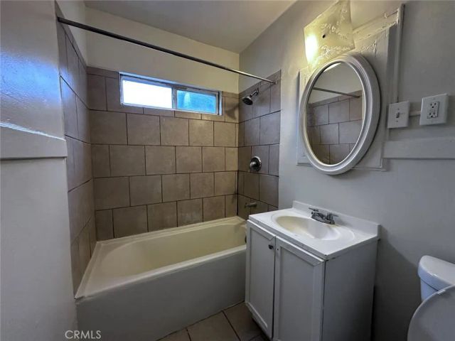 1805 W 35th Street, Los Angeles, CA 90018