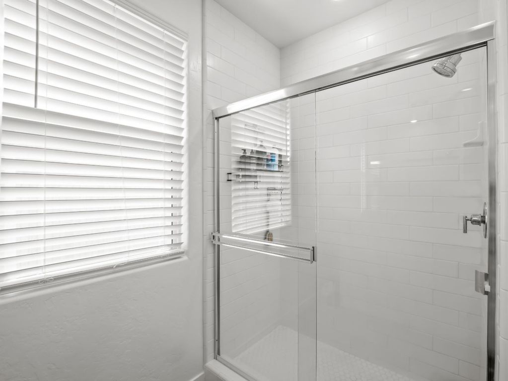 Image 30 of property listing at 1094 Sawtooth Drive W, Madera, CA 93636