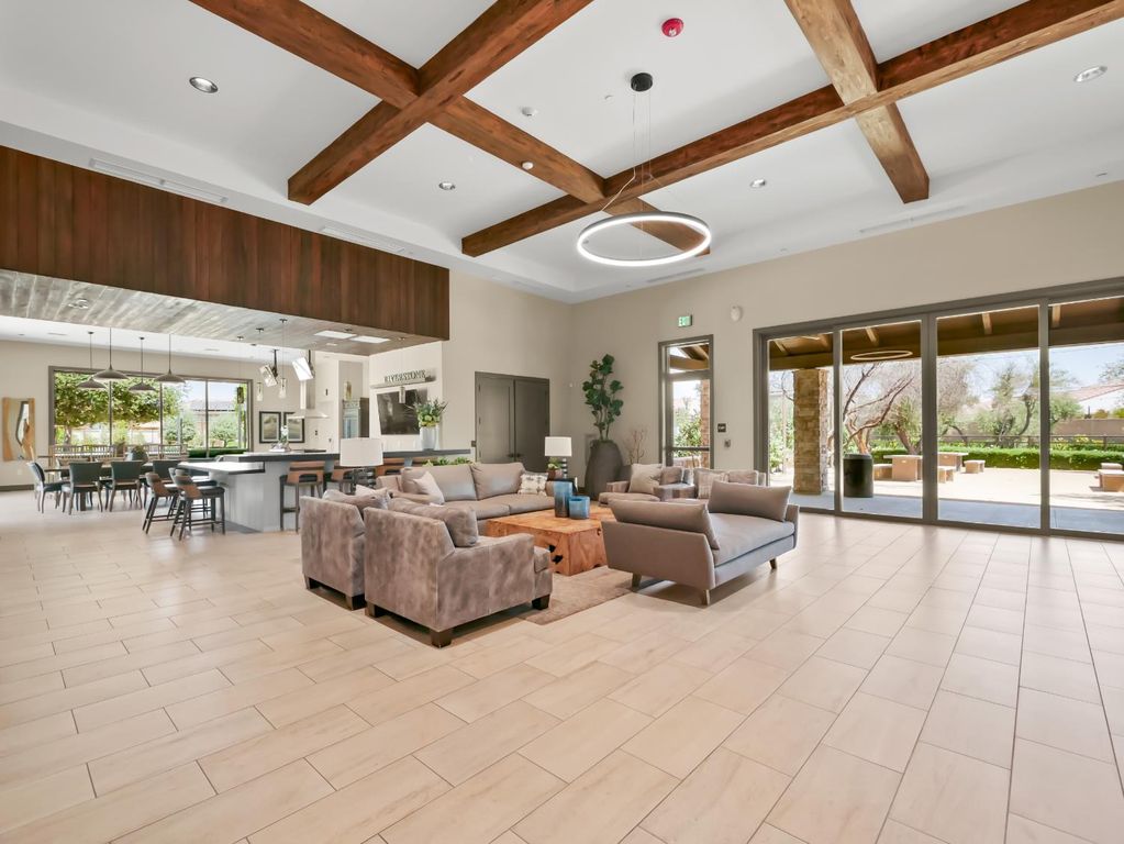 Image 38 of property listing at 1094 Sawtooth Drive W, Madera, CA 93636