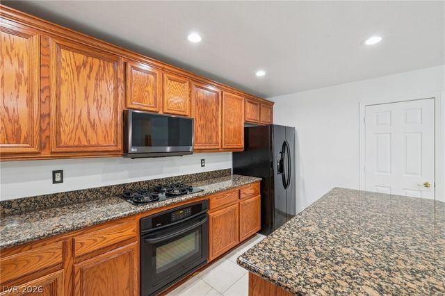 9983 Willowbrook Pond Road, Las Vegas, NV 89148