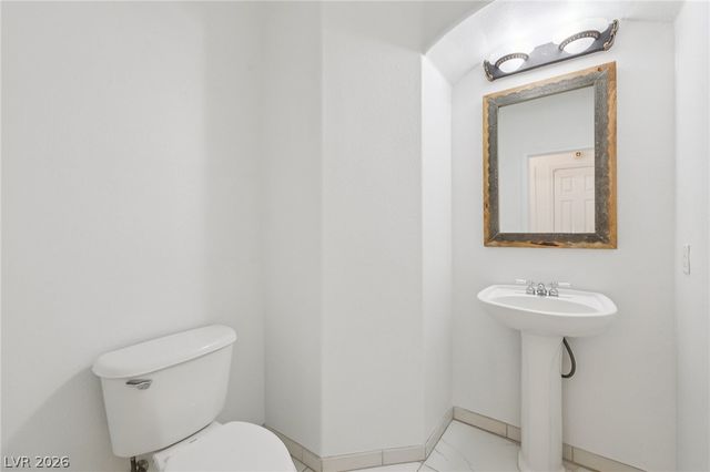 9983 Willowbrook Pond Road, Las Vegas, NV 89148