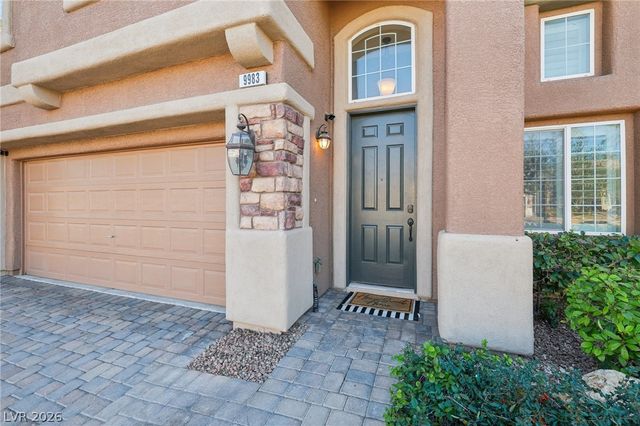 9983 Willowbrook Pond Road, Las Vegas, NV 89148