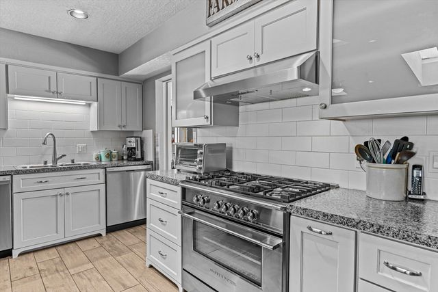 1711 Park Avenue SW, Albuquerque, NM 87104