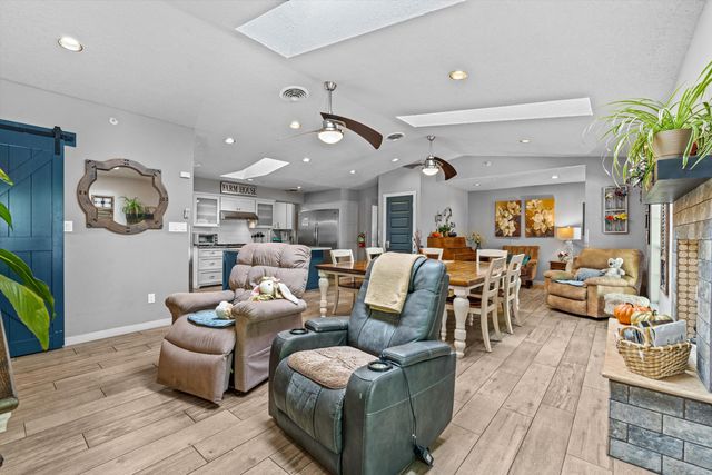 1711 Park Avenue SW, Albuquerque, NM 87104
