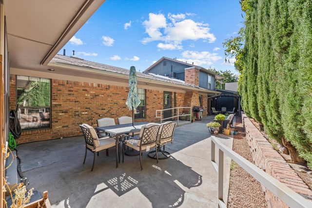1711 Park Avenue SW, Albuquerque, NM 87104