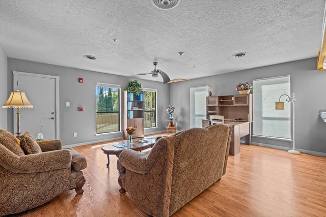 1711 Park Avenue SW, Albuquerque, NM 87104