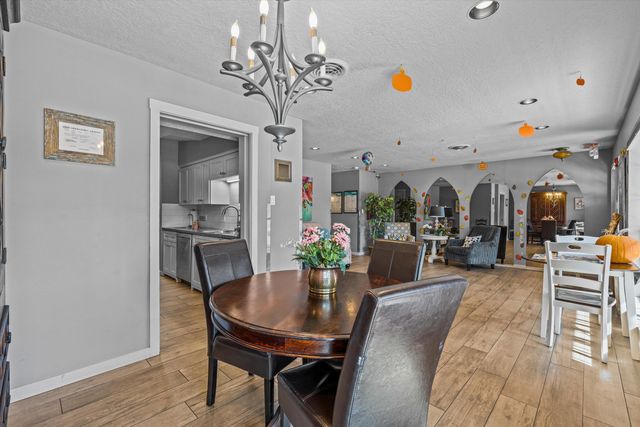 1711 Park Avenue SW, Albuquerque, NM 87104