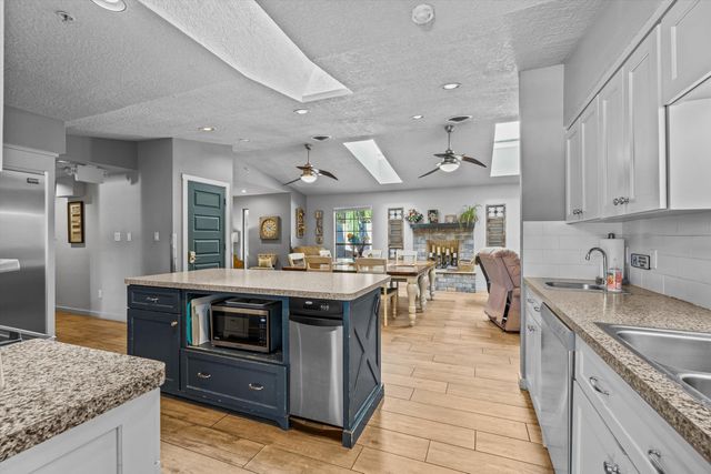 1711 Park Avenue SW, Albuquerque, NM 87104