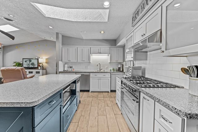 1711 Park Avenue SW, Albuquerque, NM 87104