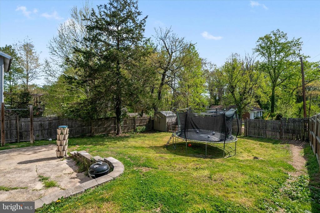 Image 28 of property listing at 37 PATAPSCO RD, Linthicum Heights, MD 21090