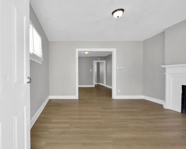 1095 -1097 E 21st Avenue, Columbus, OH 43211