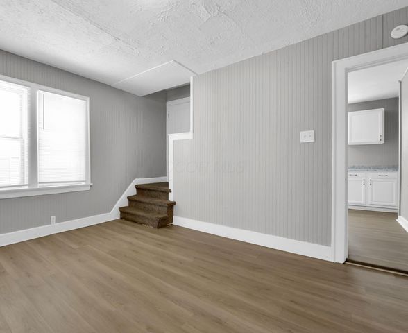 1095 -1097 E 21st Avenue, Columbus, OH 43211