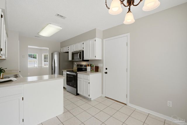 1513 Lighthouse Ct, Gulf Breeze, FL 32563