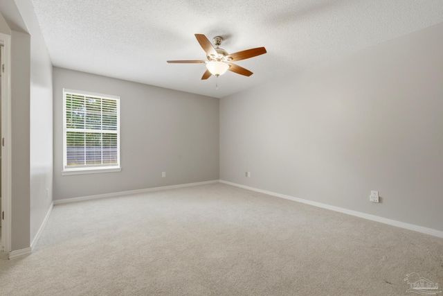 1513 Lighthouse Ct, Gulf Breeze, FL 32563