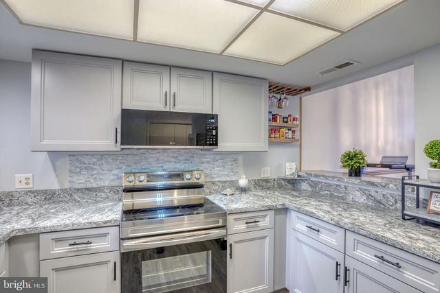 408 MARGIT CT, Newark, DE 19711