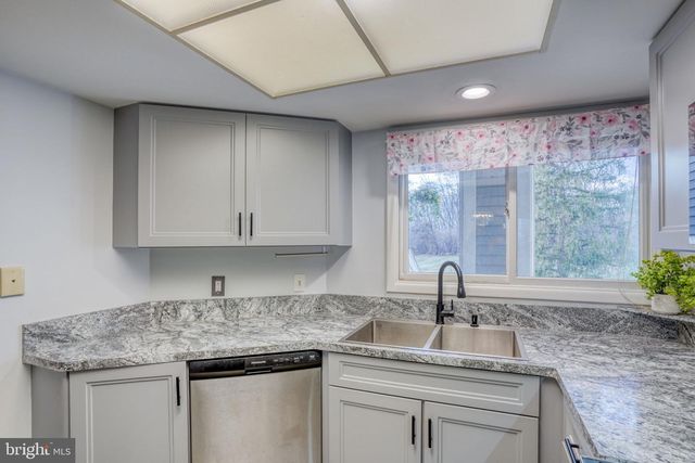 408 MARGIT CT, Newark, DE 19711