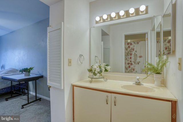 408 MARGIT CT, Newark, DE 19711