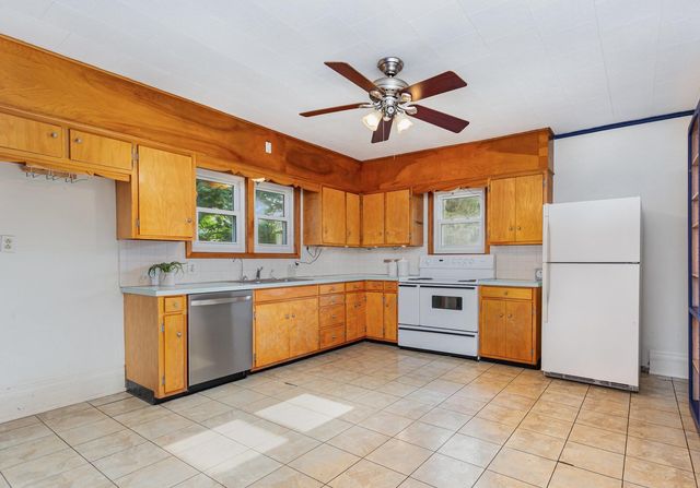 3340 Stringtown Road NE, Lancaster, OH 43130