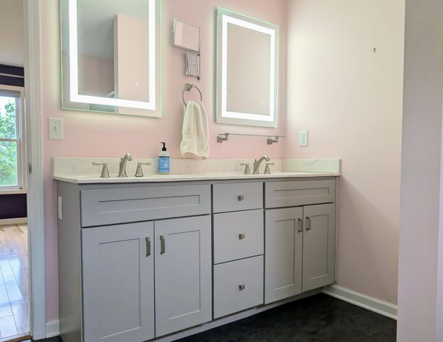 3340 Stringtown Road NE, Lancaster, OH 43130