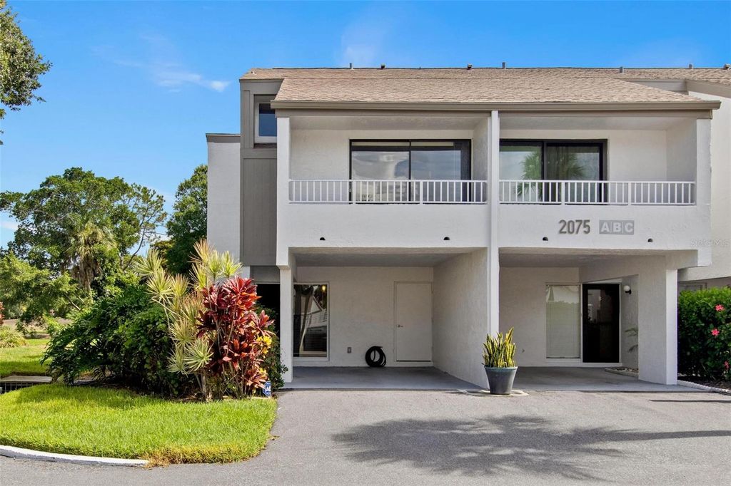 2075 LAKEWOOD CLUB DRIVE S 6A, St Petersburg, FL 33712