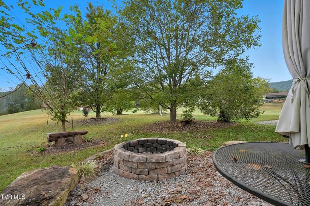 4052 Purchase Ridge Road, Duffield, VA 24244