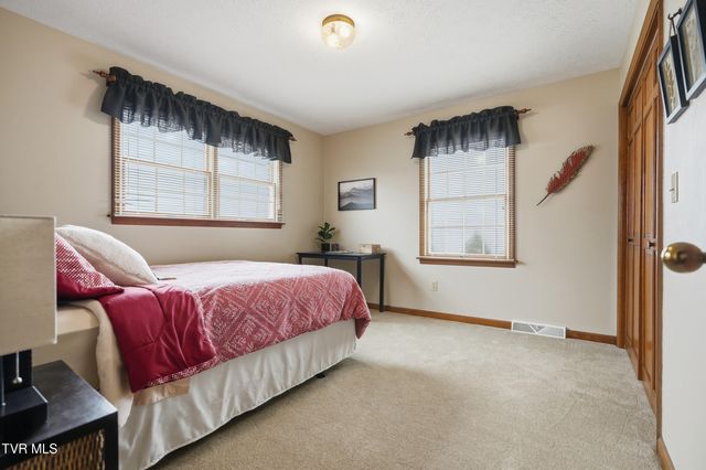 4052 Purchase Ridge Road, Duffield, VA 24244