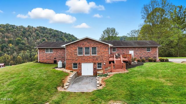 4052 Purchase Ridge Road, Duffield, VA 24244