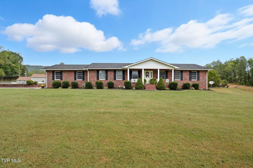 4052 Purchase Ridge Road, Duffield, VA 24244