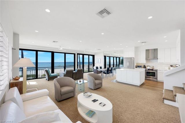 2211 Gulf Shore BLVD N # C4, Naples, FL 34102